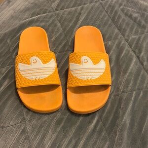 Men’s adidas shmoofoil slides
